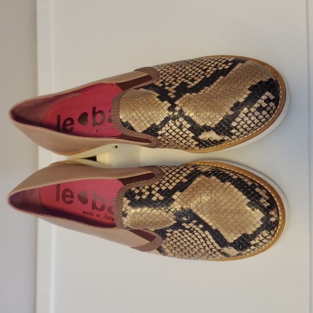 Le Babe womens snakeskin look flats made in Italy .